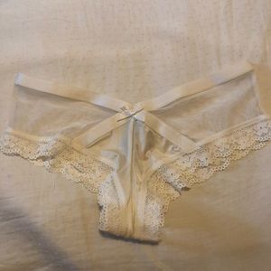 Victoria Secret cheeky panty NWT white sexy cute
